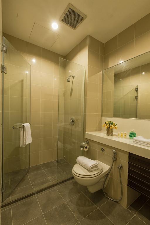 Luxfort 118 Service Suites Tanjung Tokong Room photo